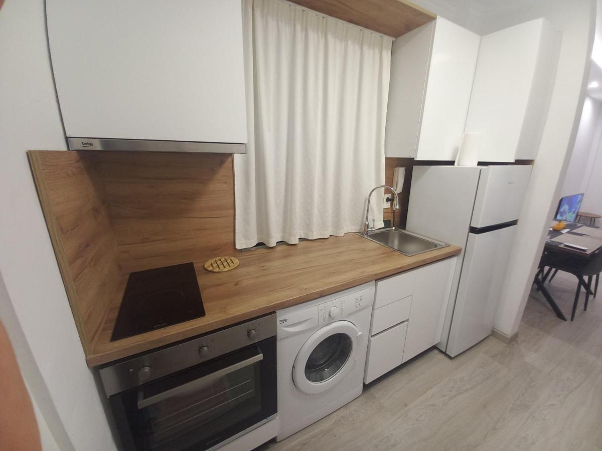 Flowers Guesthouse 티라나 외부 사진
